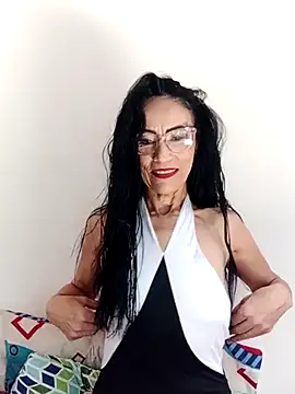 Snapshot of BarbaraMature chatting on 04-27-26, 04:16 BarbaraMature online show from 04-27-26, 04:16