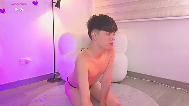 sebbyrose online show from 12-13-24, 02:43