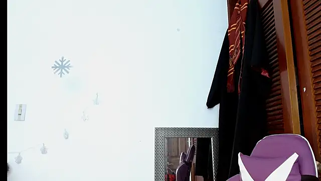 kendallsweet7 online show from 03-04-25, 07:54