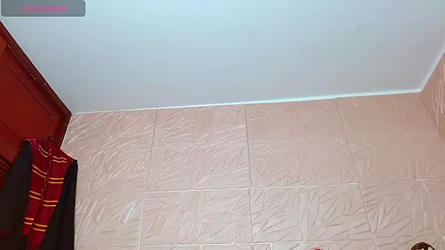 kendallsweet7 online show from 10-26-25, 07:20