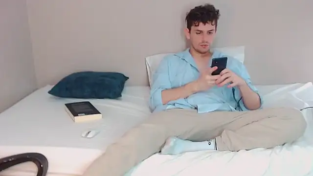 Elio555 online show from 12-24-24, 03:05