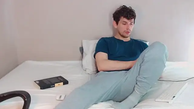 Elio555 online show from 01-19-25, 09:13