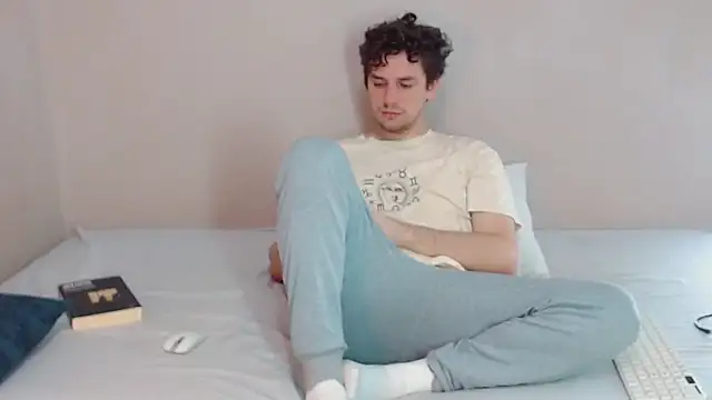 Elio555 online show from 02-09-25, 01:11