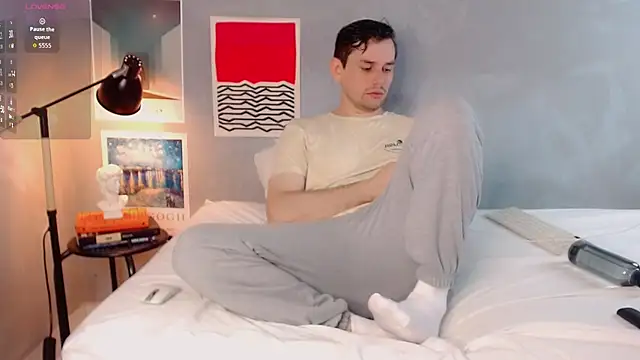 Elio555 online show from 11-23-25, 06:30