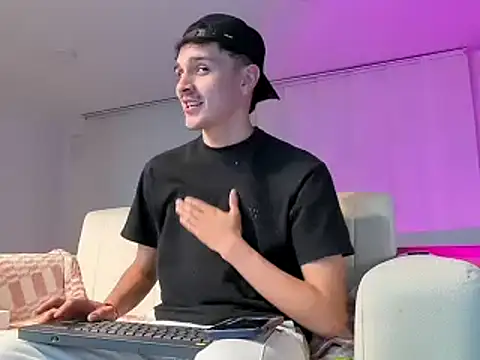 Snapshot of bastia_noooo chatting on 01-13-25, 06:27 bastia noooo online show from 01-13-25, 06:27