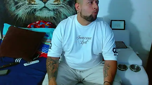 Michaell Myerss  online show from 10-30-25, 11:55