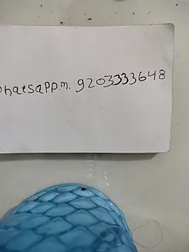 hotrasina online show from 12-19-25, 09:22