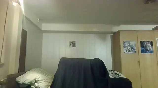 Snapshot of Sammy1660 chatting on 07-17-26, 08:35 Sammy1660 online show from 07-17-26, 08:35
