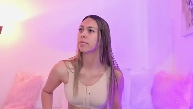 Cristel Boom online show from 11-17-25, 02:34