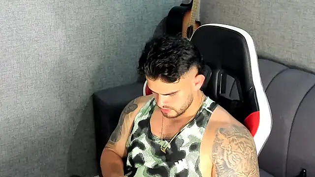 Ricardogo19 online show from 10-03-25, 09:45