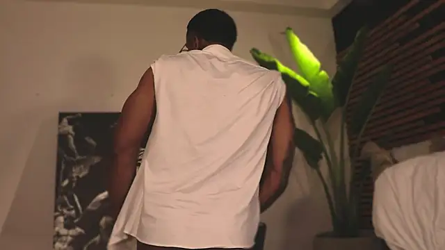 Logan Varela online show from 02-04-25, 06:04