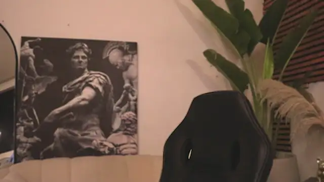 Logan Varela online show from 02-18-25, 12:26