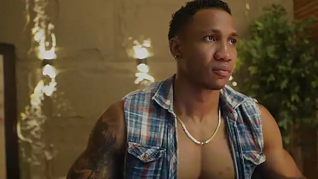 Logan Varela online show from 11-20-25, 01:33