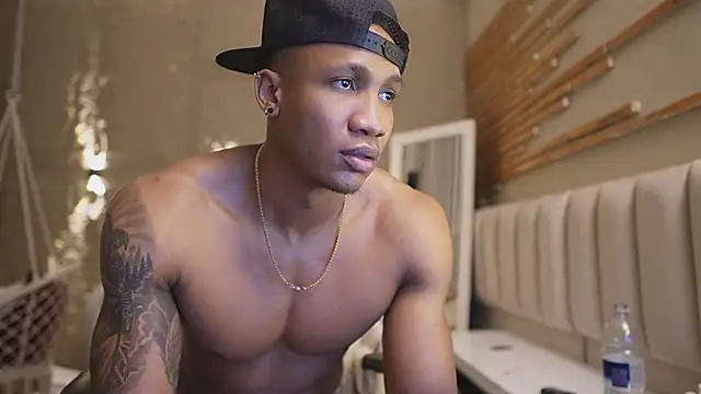 Logan Varela online show from 03-17-26, 01:36