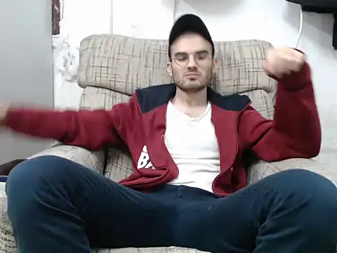 Snapshot of erikamavrik chatting on 12-17-24, 01:27 erikamavrik online show from 12-17-24, 01:27