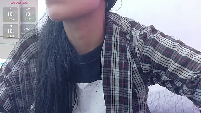 yourcuteneighbourr online show from 10-28-25, 02:59