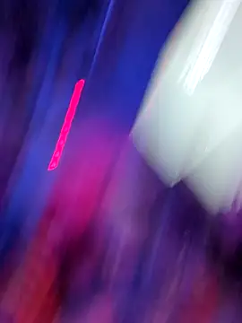 gurlnips online show from 02-11-25, 04:33