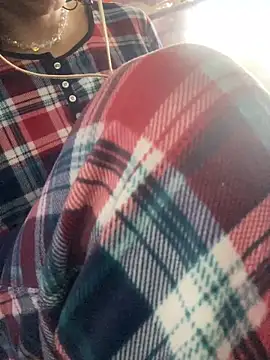 gurlnips online show from 09-30-25, 10:26