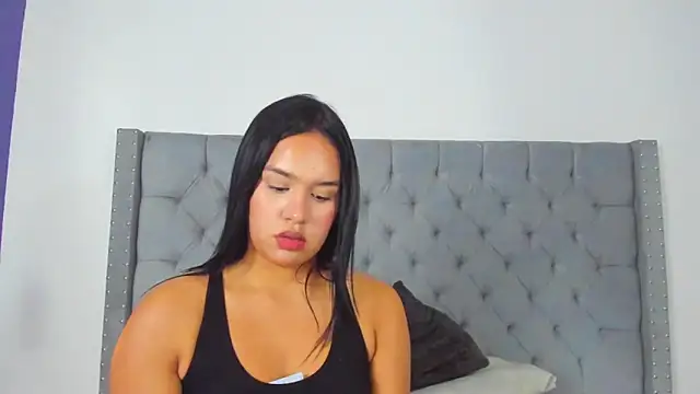 ShanellBlack online show from 01-24-25, 05:42