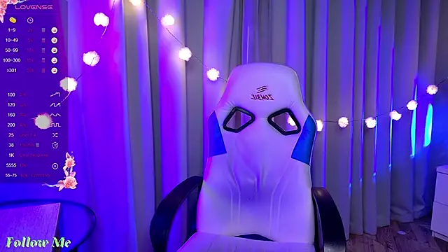 Liv Fay online show from 02-13-25, 05:44