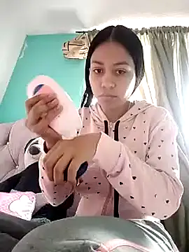 Tiphanydirty3 online show from 03-10-25, 08:12