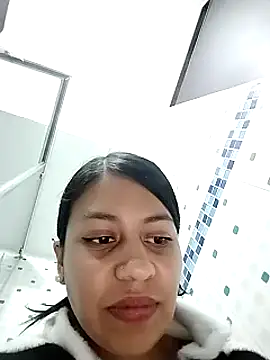 Tiphanydirty3 online show from 03-20-25, 11:34