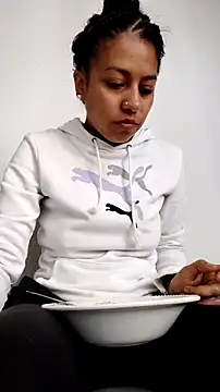 Snapshot of Tiphanydirty3 chatting on 02-17-26, 07:42 Tiphanydirty3 online show from 02-17-26, 07:42