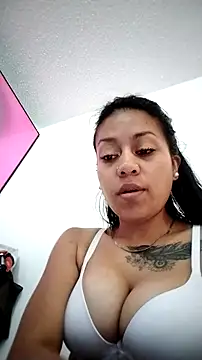 Tiphanydirty3 online show from 04-13-26, 05:18