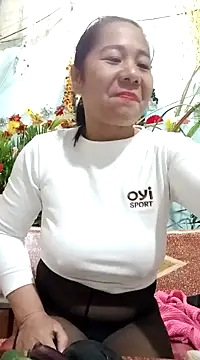 Snapshot of Queen_18200 chatting on 01-18-25, 05:31 Queen 18200 online show from 01-18-25, 05:31