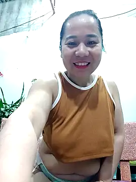 Snapshot of Queen_18200 chatting on 03-01-25, 02:59 Queen 18200 online show from 03-01-25, 02:59