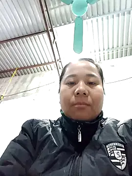 Snapshot of Queen_18200 chatting on 03-22-25, 12:28 Queen 18200 online show from 03-22-25, 12:28