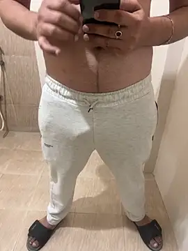 gingerguyblr online show from 01-27-25, 05:03