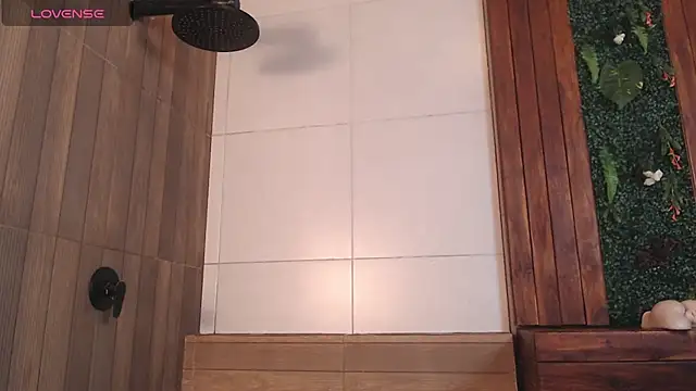 DrakeNeumann online show from 10-05-25, 04:00