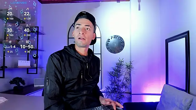 DrakeNeumann online show from 11-18-25, 04:06