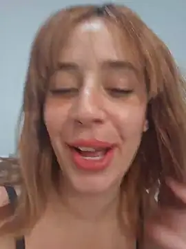 Snapshot of Massa8 chatting on 02-02-25, 11:42 Massa8 online show from 02-02-25, 11:42