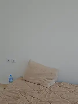 Snapshot of Massa8 chatting on 02-19-25, 10:01 Massa8 online show from 02-19-25, 10:01