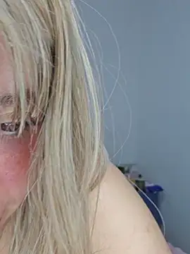 Snapshot of Massa8 chatting on 11-09-25, 08:07 Massa8 online show from 11-09-25, 08:07