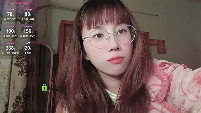 Snapshot of Lili_666 chatting on 12-24-24, 05:55 Lili 666 online show from 12-24-24, 05:55