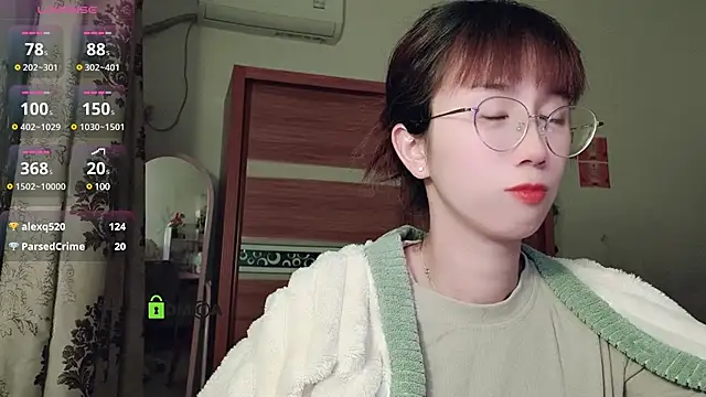 Snapshot of Lili_666 chatting on 12-31-24, 05:40 Lili 666 online show from 12-31-24, 05:40