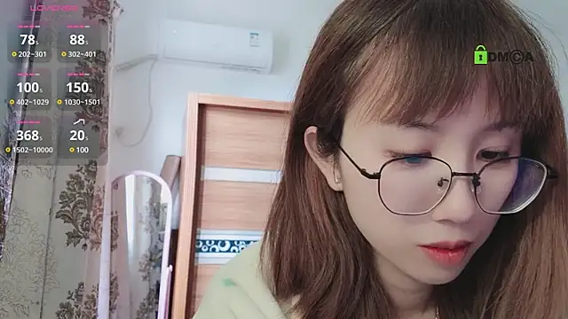 Snapshot of Lili_666 chatting on 02-28-25, 01:47 Lili 666 online show from 02-28-25, 01:47