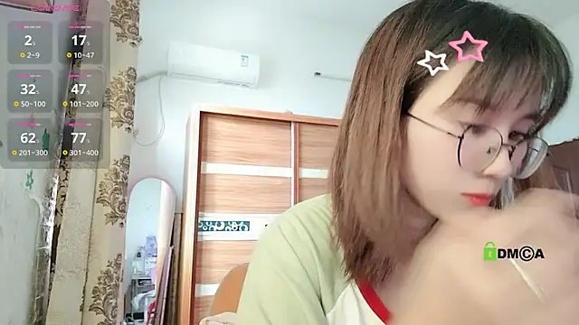 Snapshot of Lili_666 chatting on 09-18-25, 02:35 Lili 666 online show from 09-18-25, 02:35