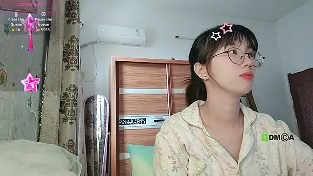 Lili 666 online show from 11-13-25, 05:39