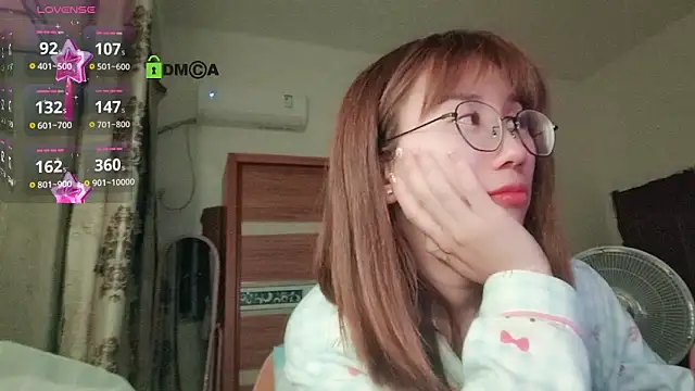 Lili 666 online show from 02-11-26, 06:24