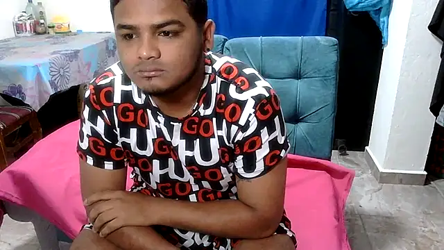 Snapshot of Boycuriousxxx chatting on 06-11-26, 10:35 Boycuriousxxx online show from 06-11-26, 10:35
