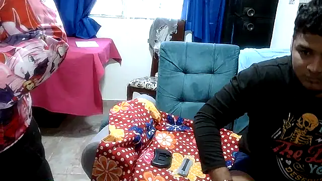 Snapshot of Boycuriousxxx chatting on 07-08-26, 10:47 Boycuriousxxx online show from 07-08-26, 10:47