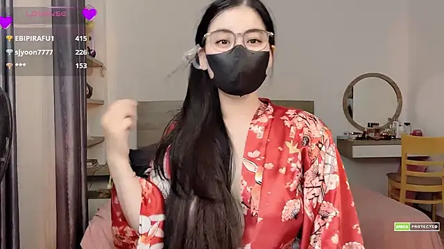 Snapshot of Na_baby chatting on 03-18-26, 04:21 Na baby online show from 03-18-26, 04:21