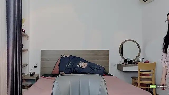 Snapshot of Na_baby chatting on 03-23-26, 01:59 Na baby online show from 03-23-26, 01:59