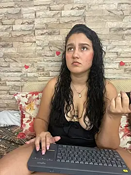 saray gomez22 online show from 02-21-25, 01:55