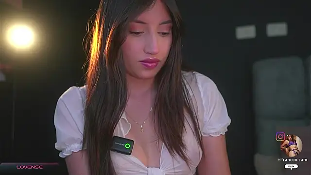 Snapshot of eimy22 chatting on 10-30-25, 09:59 eimy22 online show from 10-30-25, 09:59