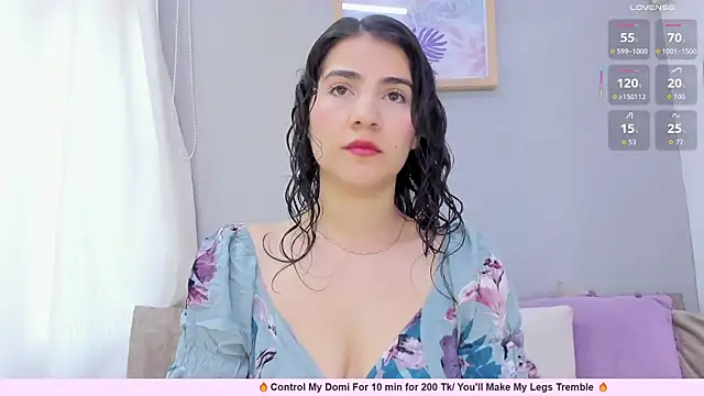 Snapshot of Miranda_doll_ chatting on 01-06-26, 12:09 Miranda doll online show from 01-06-26, 12:09